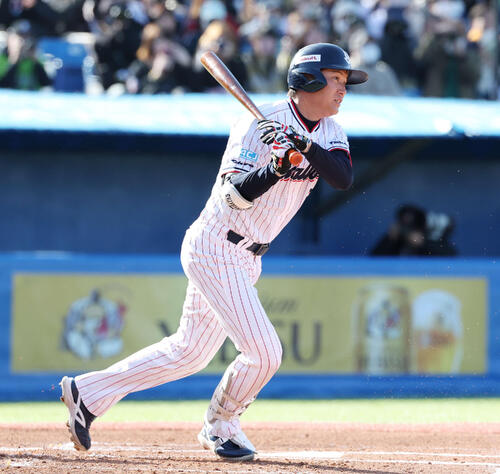 ヤクルト】川端慎吾引退セレモニーでファンモンがサプライズ登場 現役