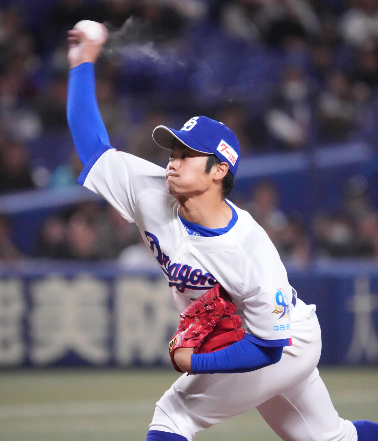 中日対楽天　5回表楽天1死二、三塁、中日2番手で登板する根尾（撮影・森本幸一）
