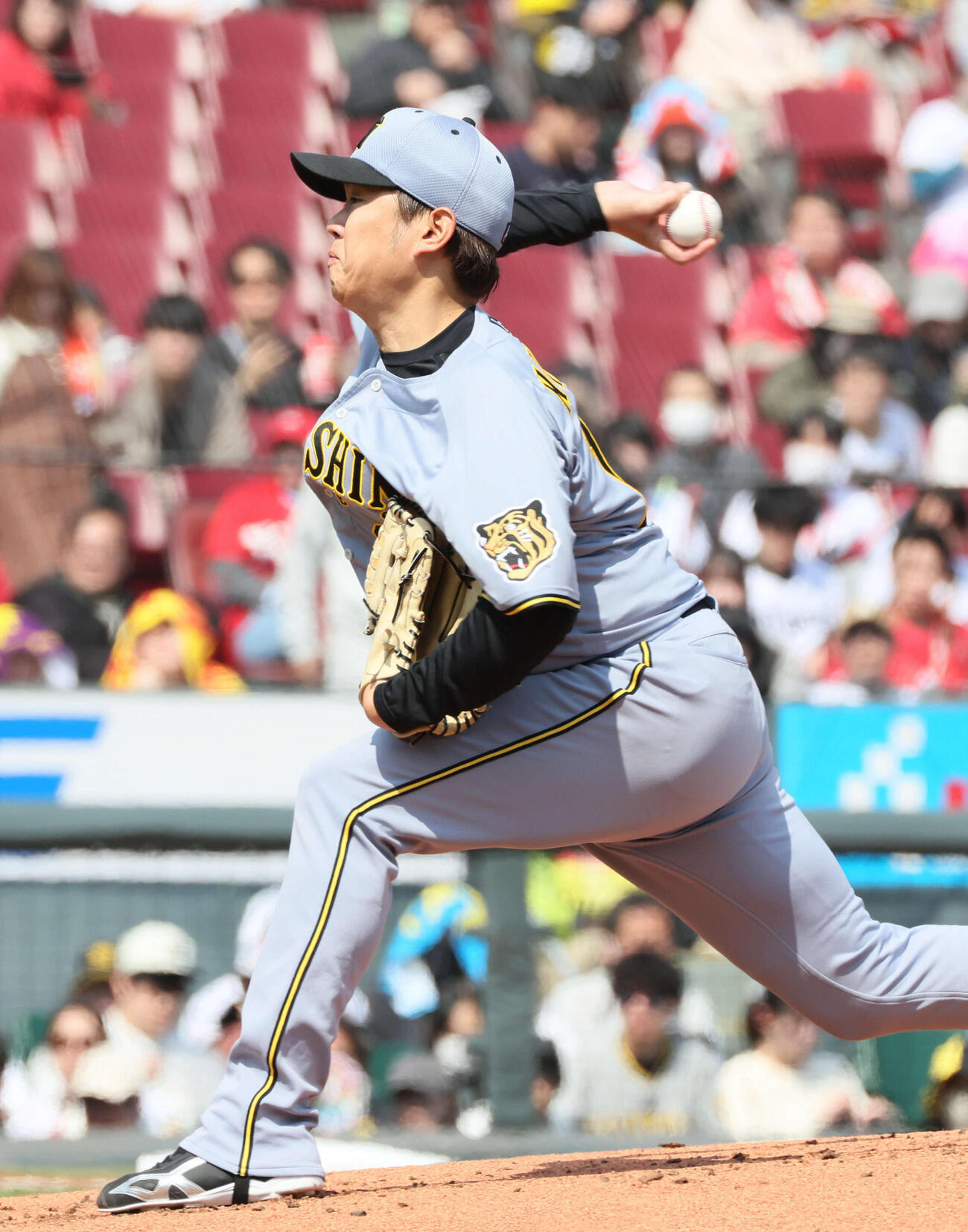 広島対阪神　阪神先発の西勇（撮影・加藤孝規）