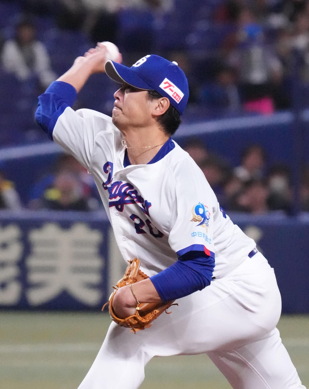 中日対楽天　1回表、登板する中日先発の涌井（撮影・森本幸一）