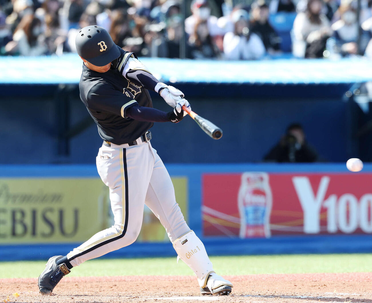 ヤクルト対オリックス　5回表オリックス2死三塁、中前適時打を放つ太田（撮影・宮地輝）