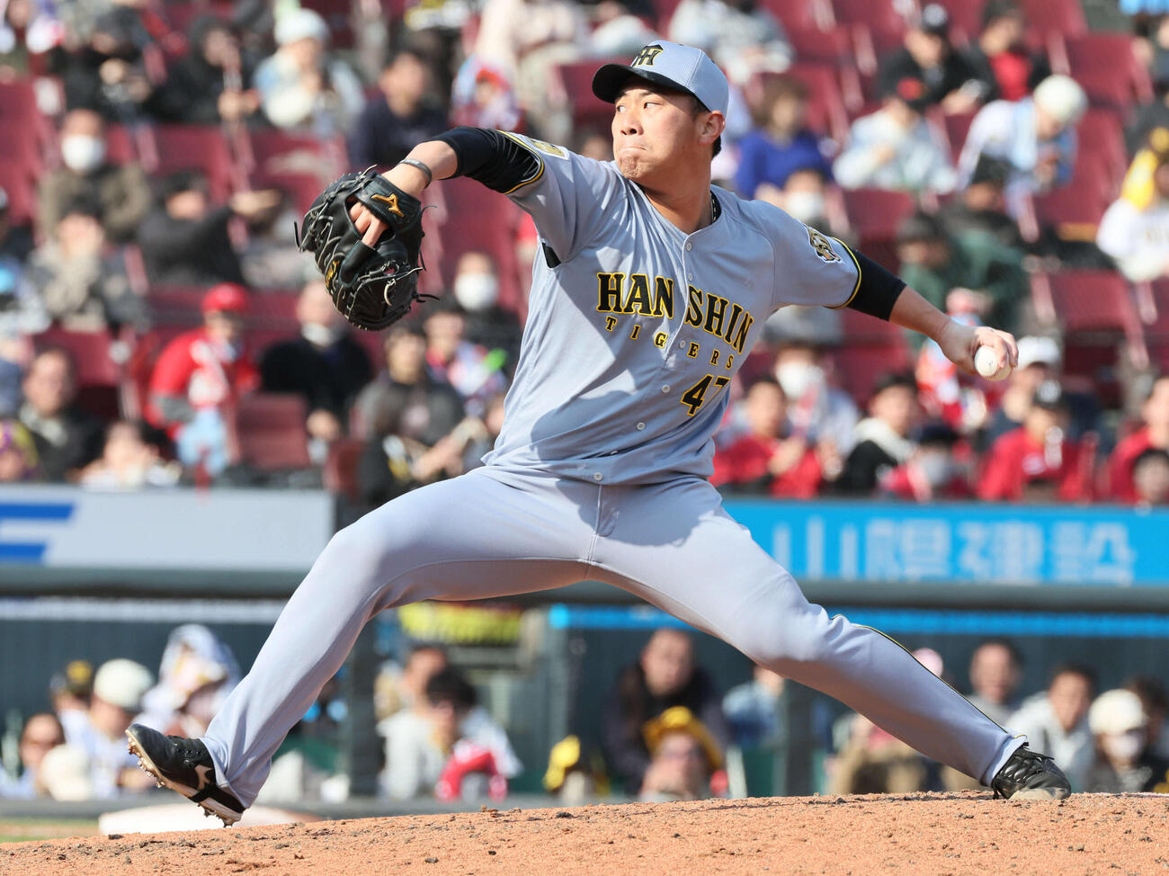 広島対阪神　8回裏広島、阪神6番手の桐敷（撮影・加藤孝規）