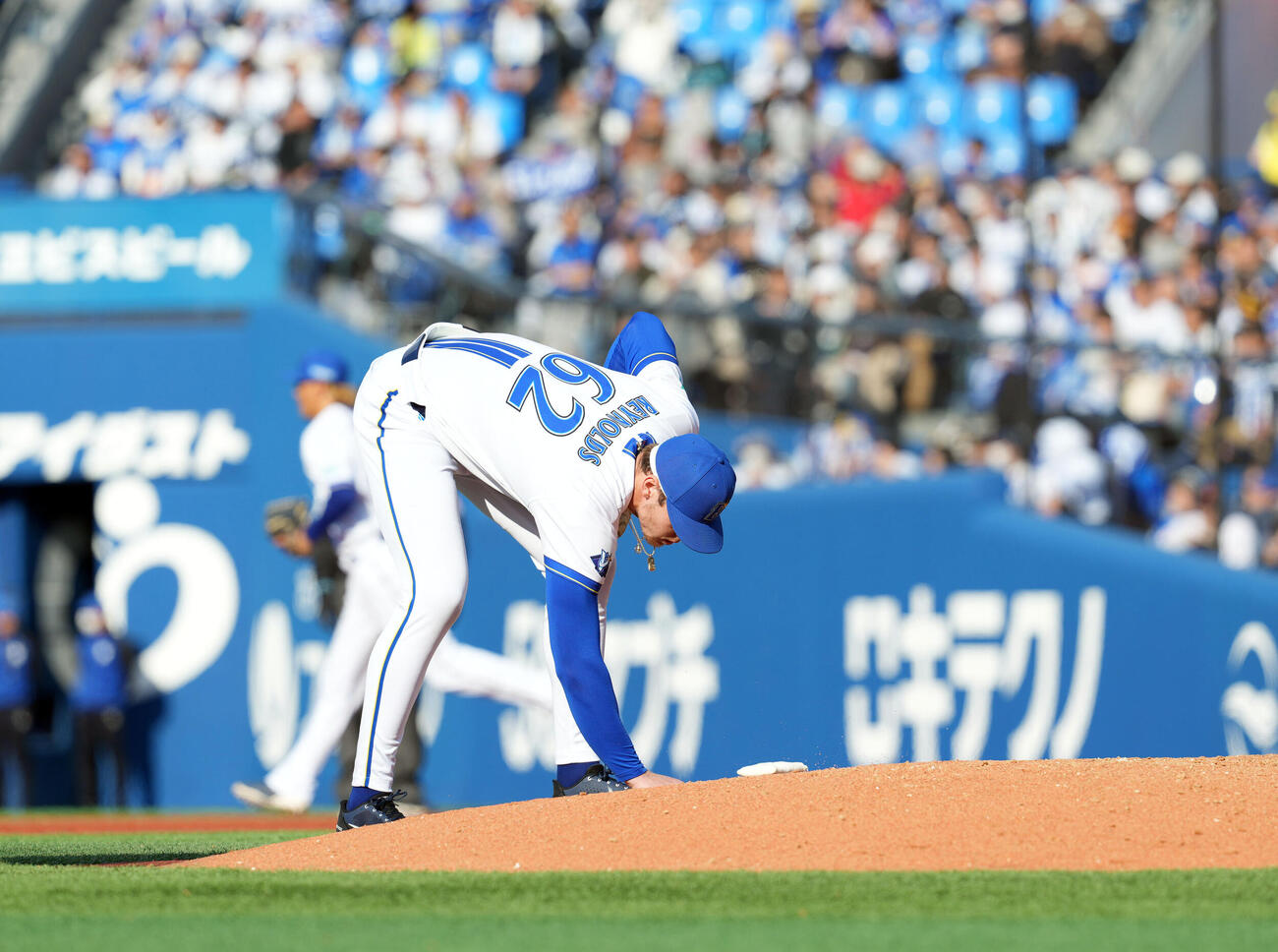 DeNA対ソフトバンク　9回からマウンドに上がったDeNAのレイノルズ（撮影・たえ見朱実）
