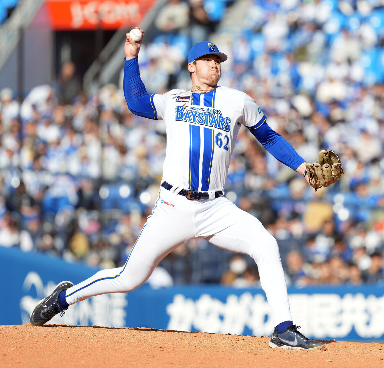 DeNA対ソフトバンク　9回からマウンドに上がったDeNAのレイノルズ（撮影・たえ見朱実）