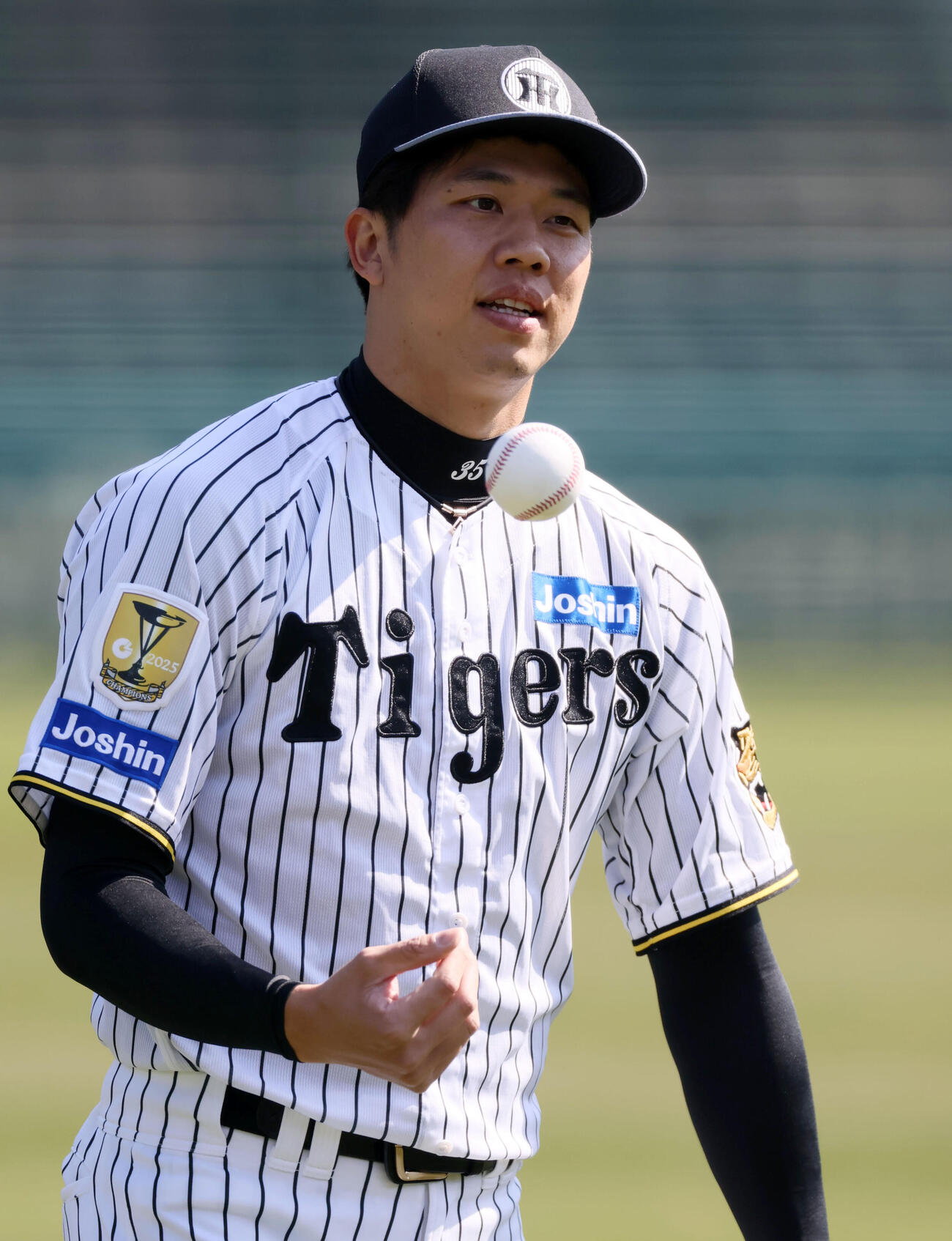 練習でキャッチボールする阪神才木（撮影・加藤哉）