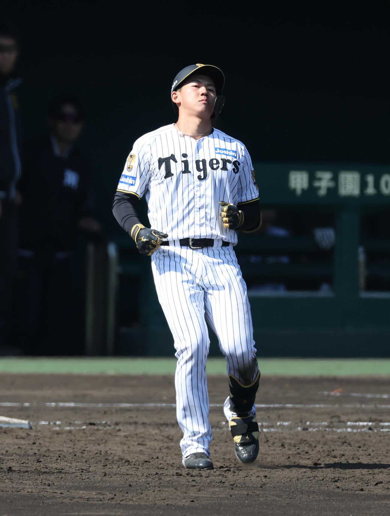 ファーム・リーグ西地区阪神対オリックス　4回裏阪神無死、立石は中飛に終わる（撮影・白石智彦）