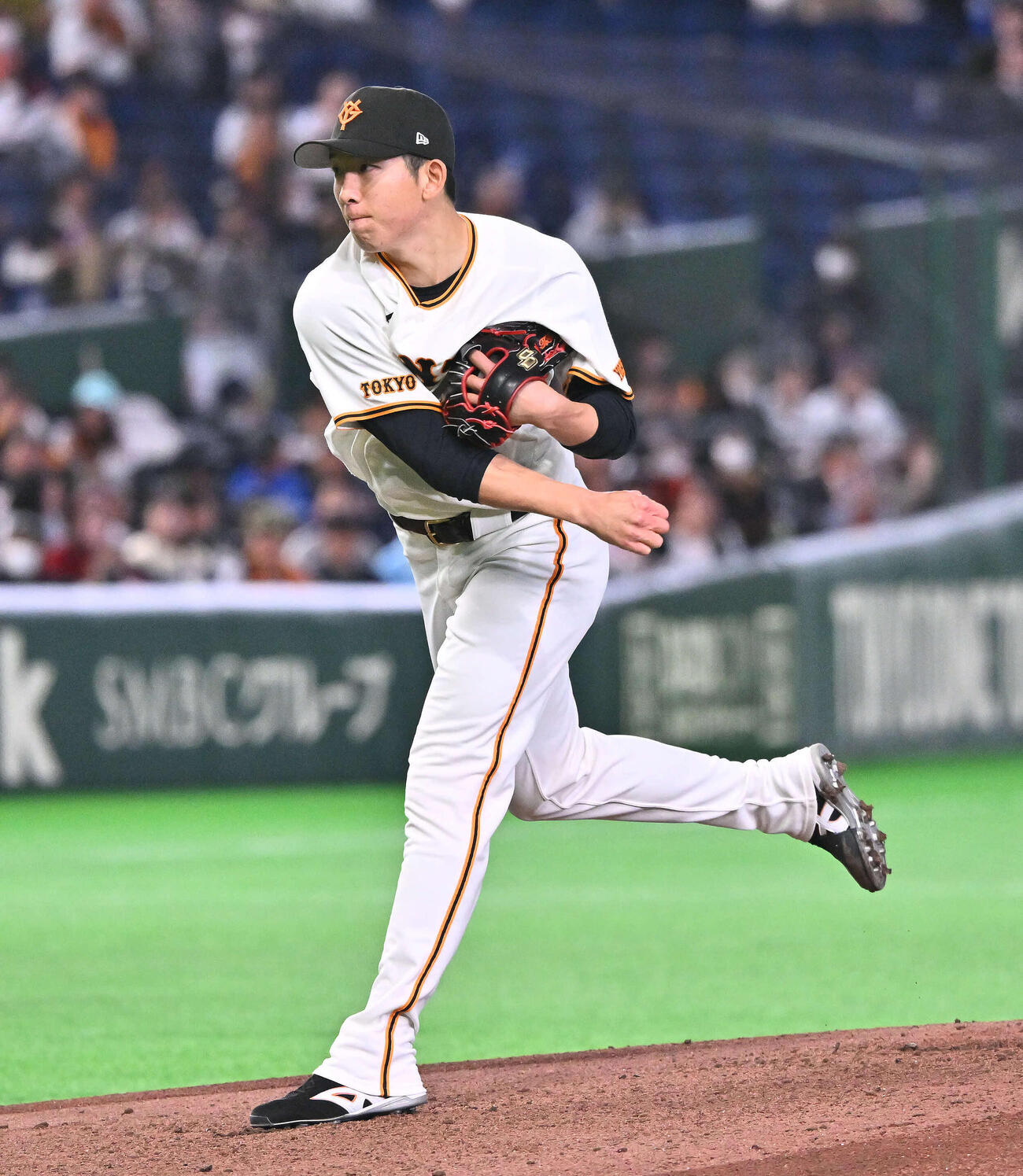 巨人対ヤクルト　巨人先発の戸郷（撮影・滝沢徹郎）