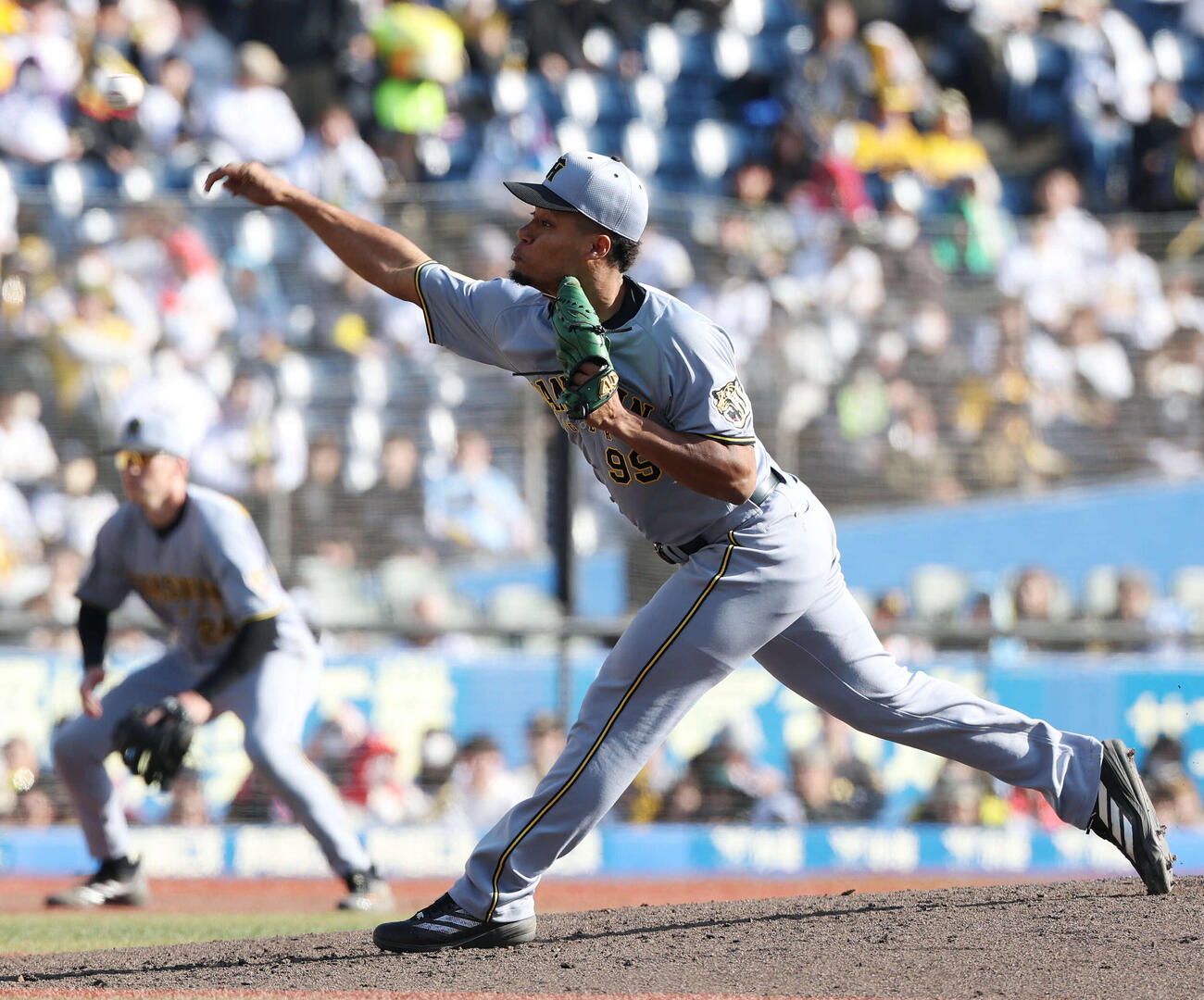 ロッテ対阪神　阪神4番手のモレッタ（撮影・宮地輝）