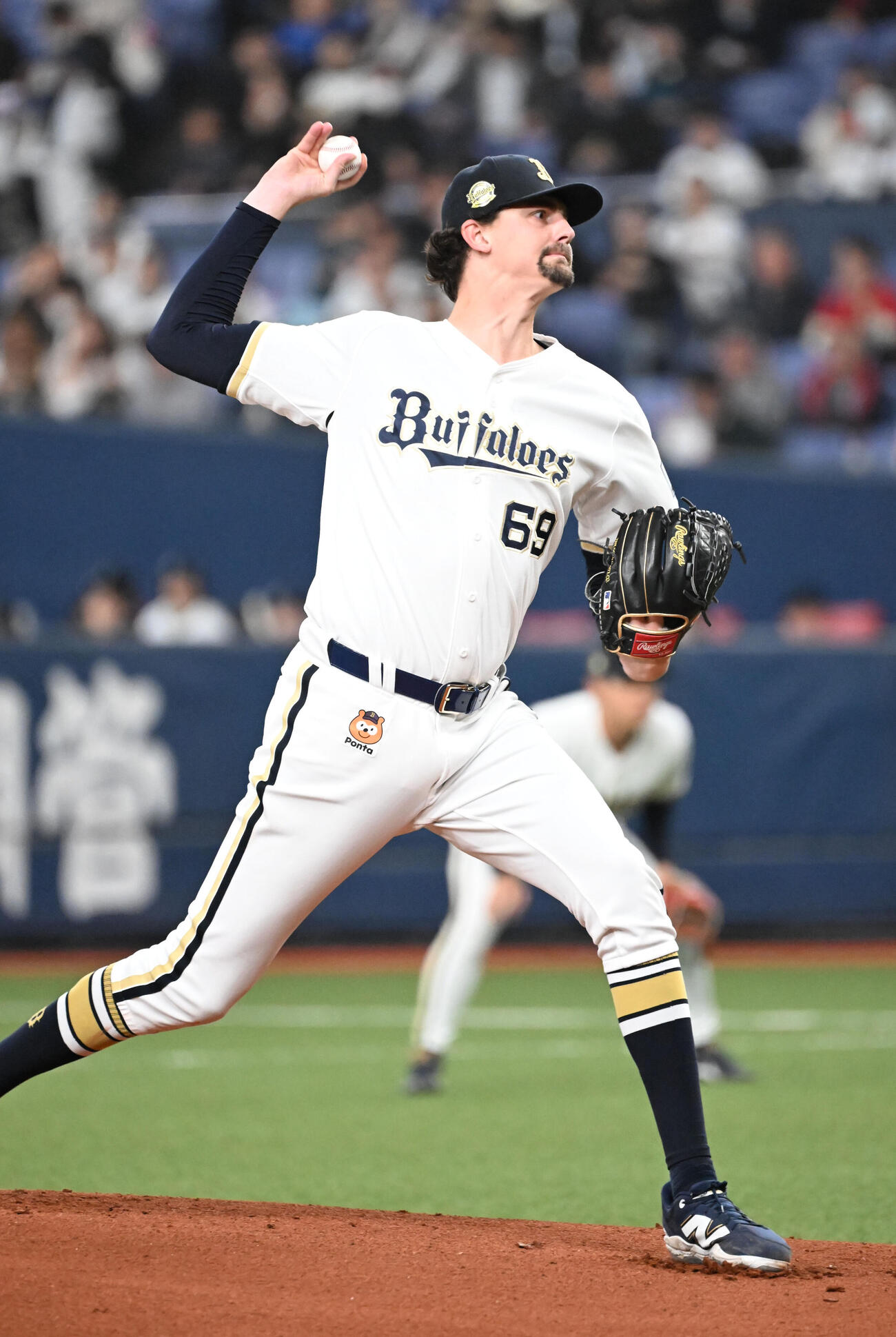 オリックス対広島　先発するオリックス・ジェリー（撮影・和賀正仁）