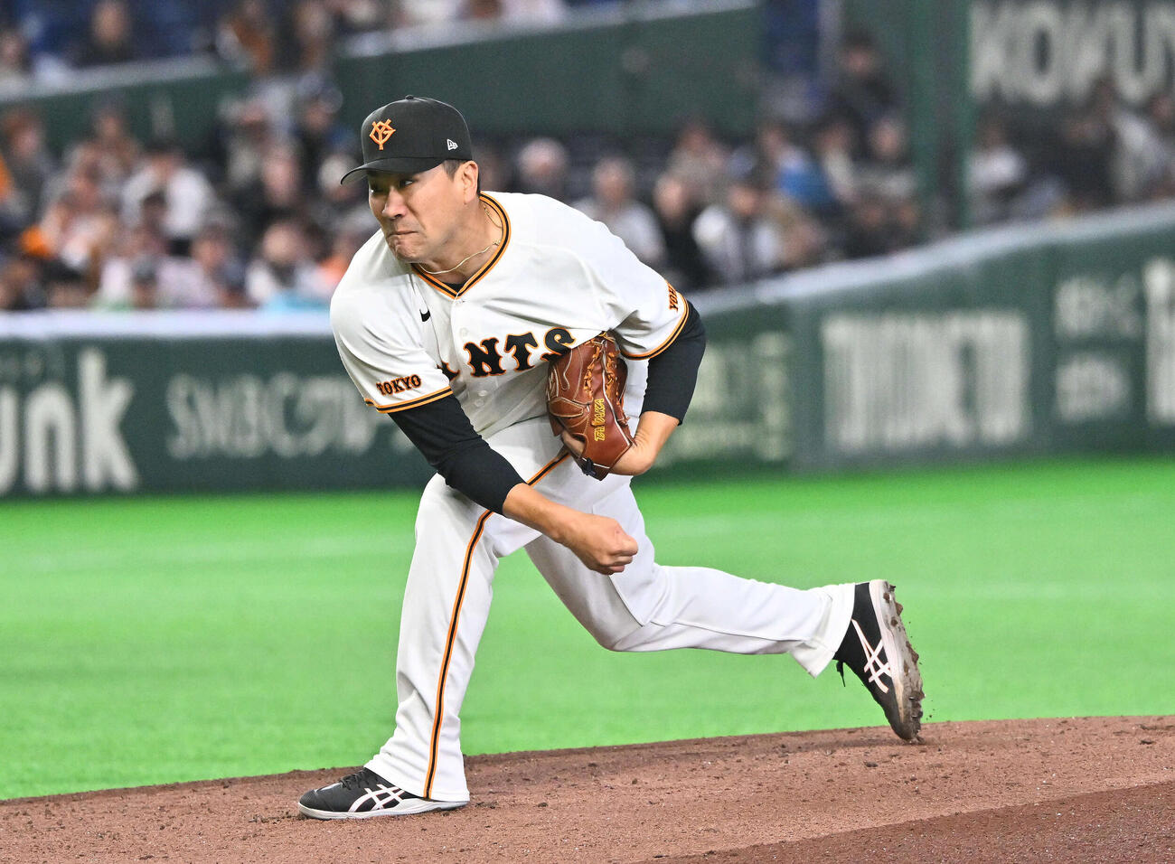 巨人対ヤクルト　巨人先発の田中将（撮影・滝沢徹郎）