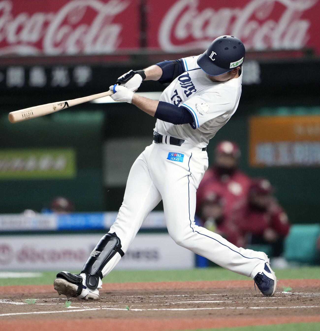西武対楽天　2回裏西武無死、右前打を放つ林安可（撮影・小島史椰）