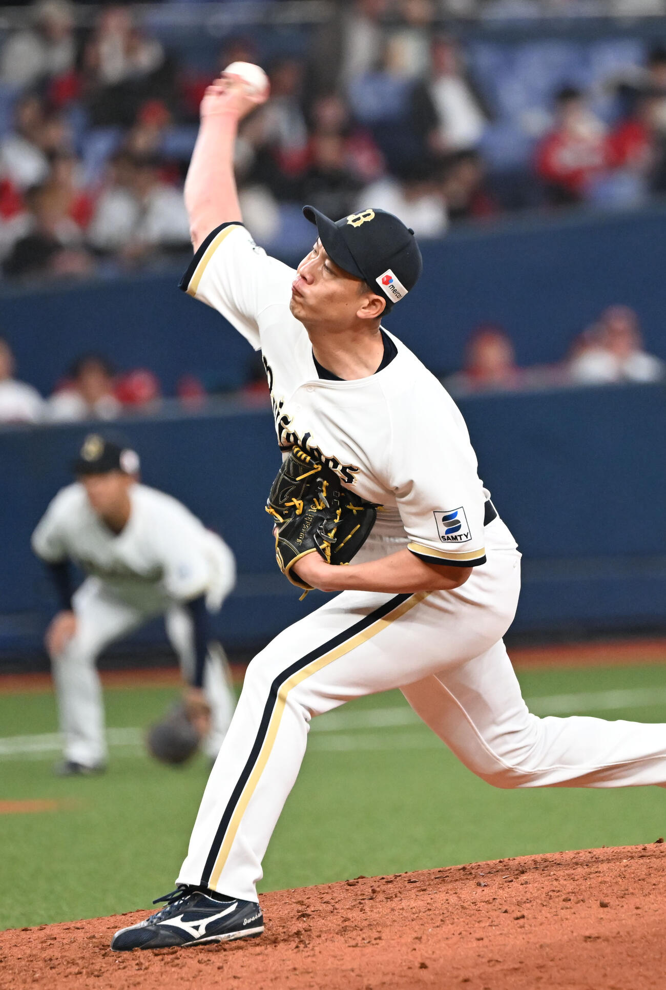 オリックス対広島　7回に登板するオリックス岩崎（撮影・和賀正仁）