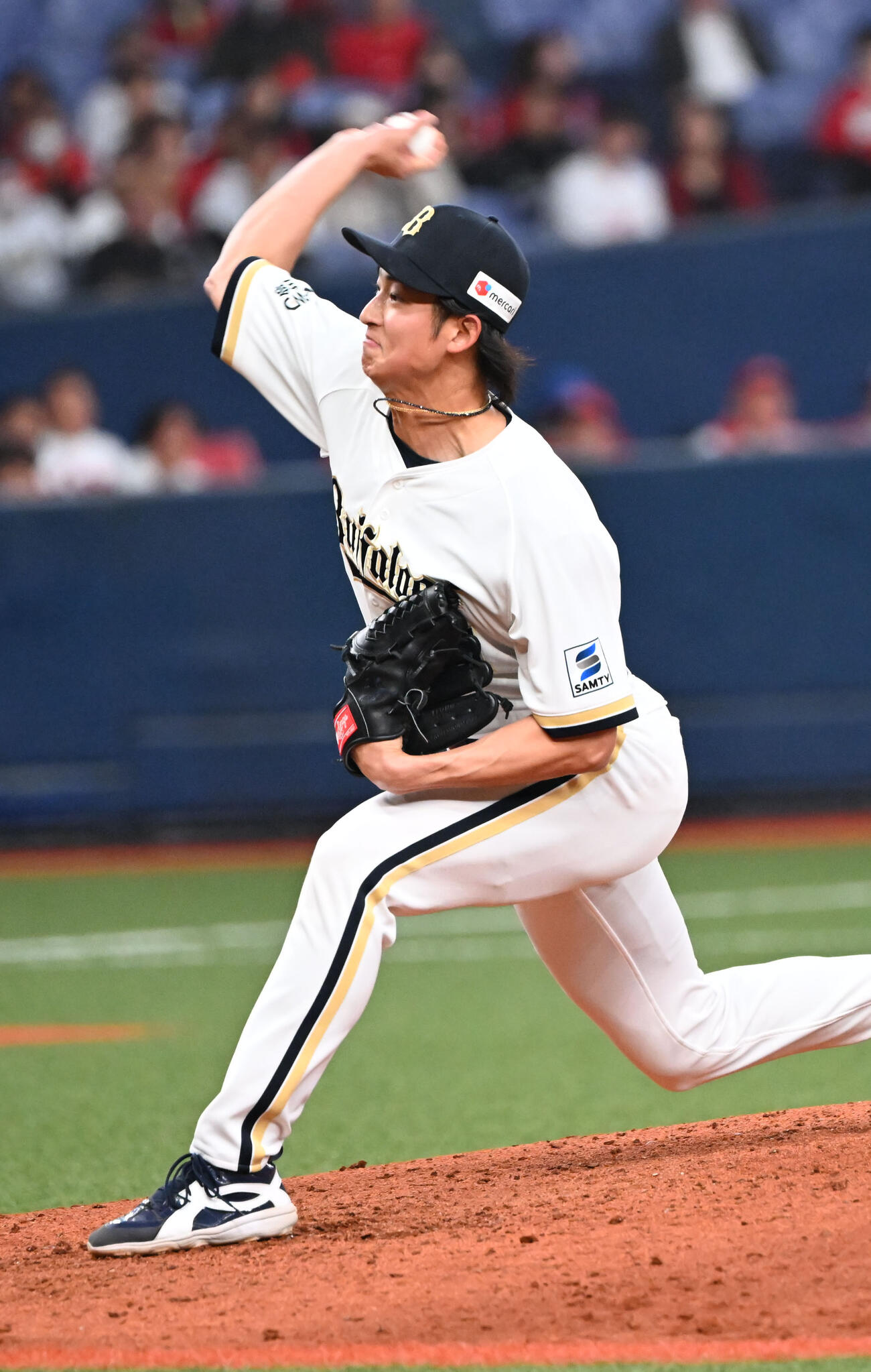 オリックス対広島　9回に登板するオリックス山崎（撮影・和賀正仁）