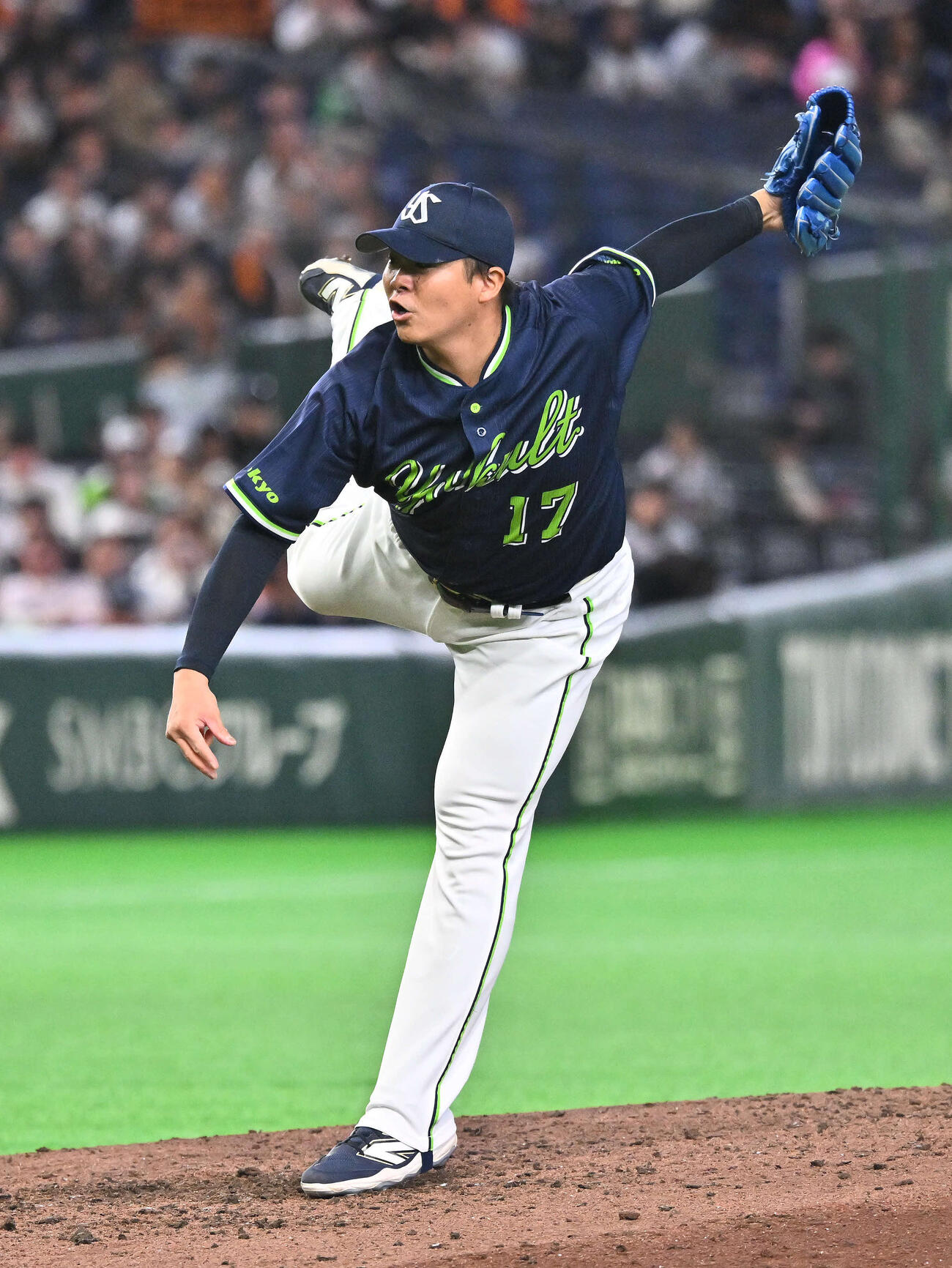 巨人対ヤクルト　ヤクルト3番手で登板した清水（撮影・滝沢徹郎）