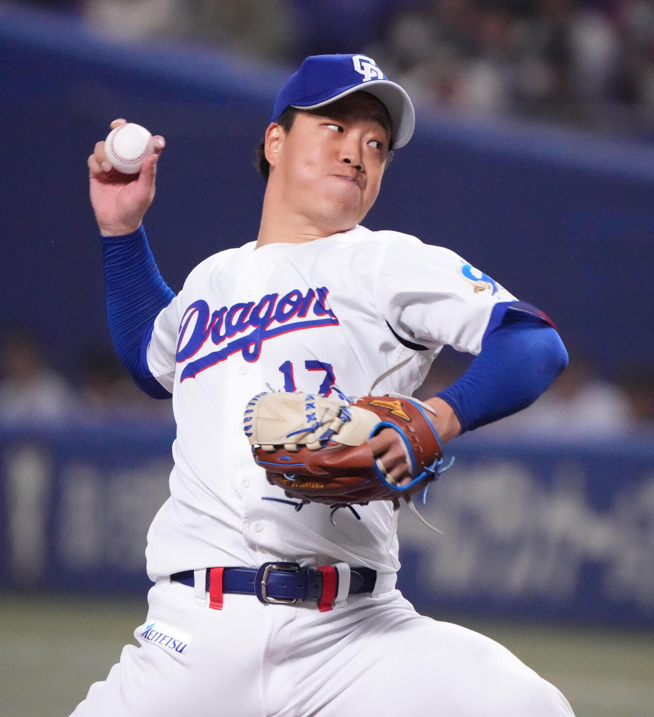 中日対ロッテ　3回表、力投する中日先発の柳（撮影・森本幸一）