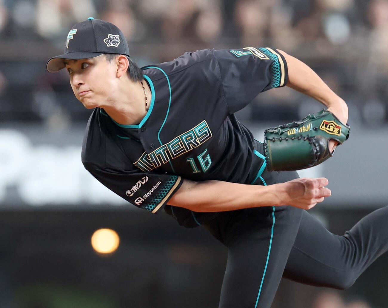 日本ハム対ヤクルト　日本ハム先発の達（撮影・黒川智章）