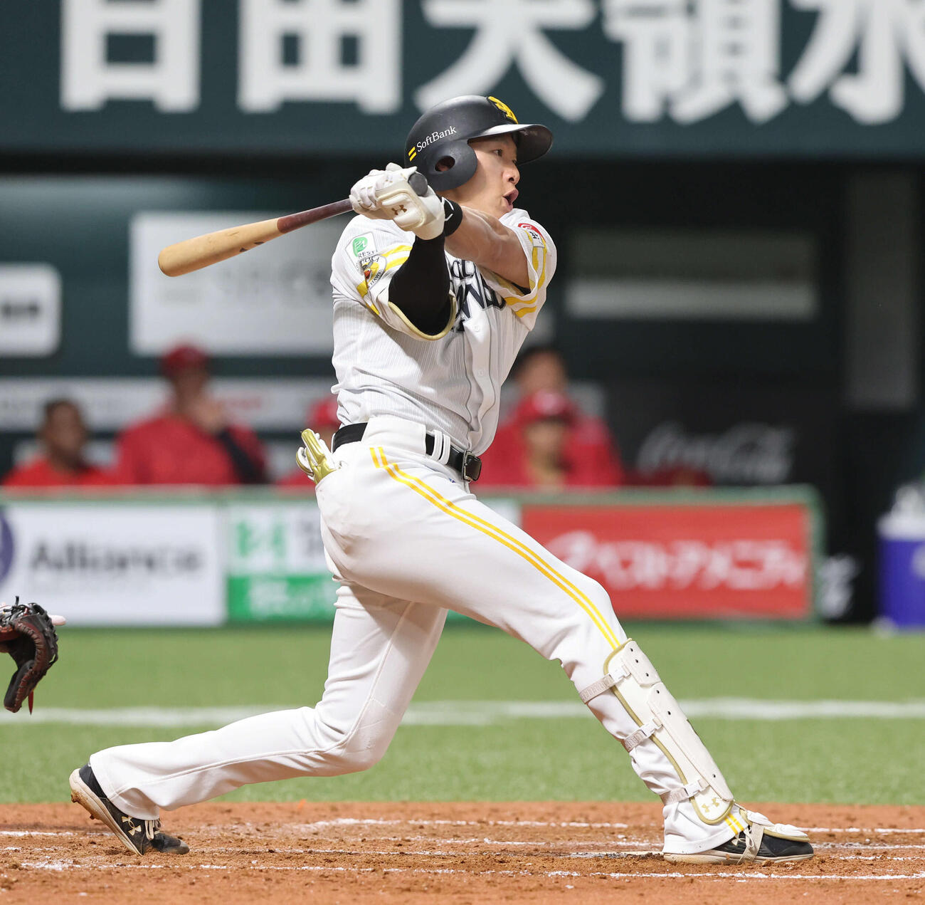 ソフトバンク対広島　3回裏ソフトバンク2死一、三塁、柳田は中越えに2点適時二塁打を放つ（撮影・梅根麻紀）