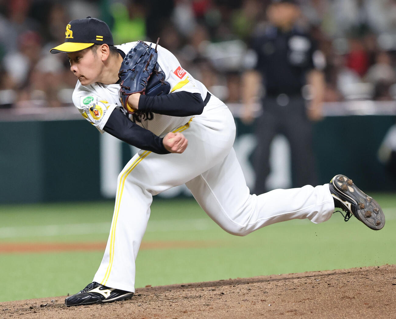 ソフトバンク対広島　3回途中に登板した鈴木（撮影・梅根麻紀）