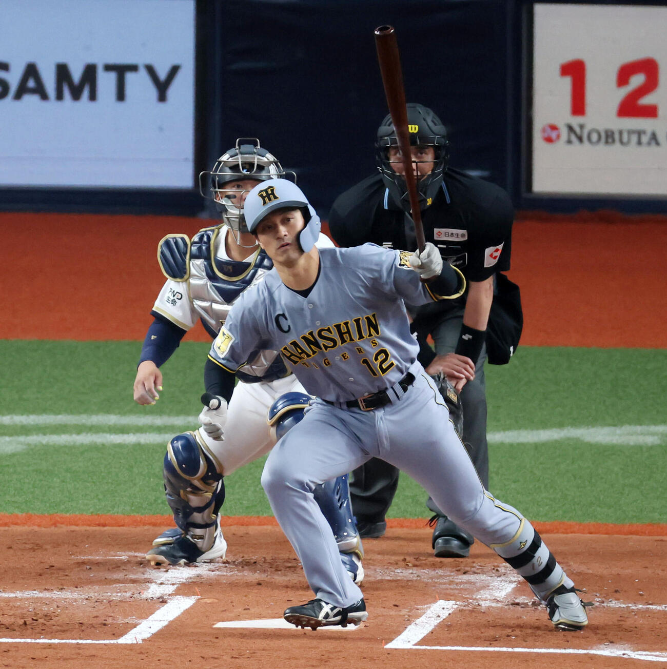 オリックス対阪神　2回表阪神1死満塁、坂本は左前2点適時打を放つ（撮影・加藤哉）