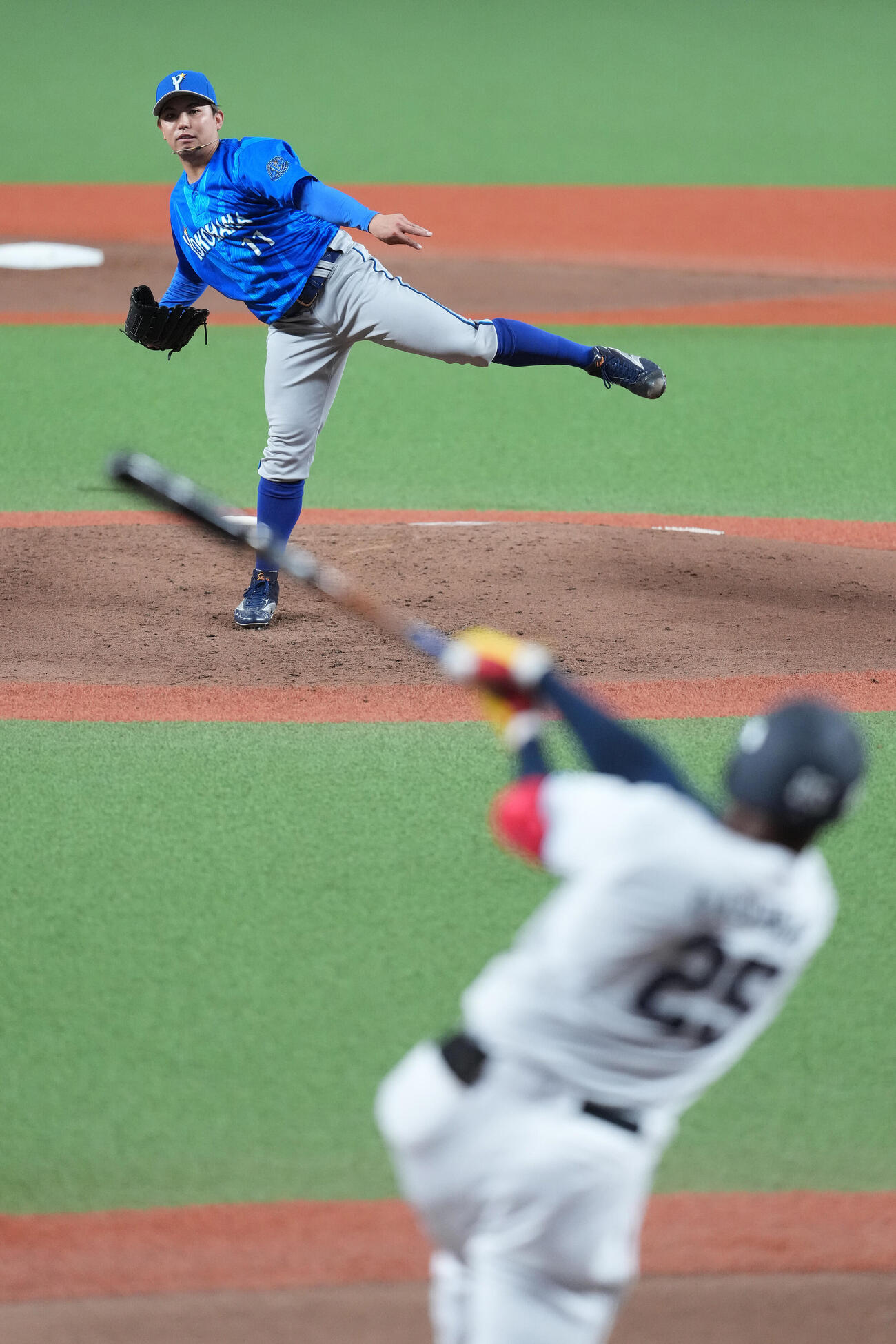 西武対DeNA 4回裏西武2死、カナリオを空振り三振に仕留める東（撮影・鈴木みどり）