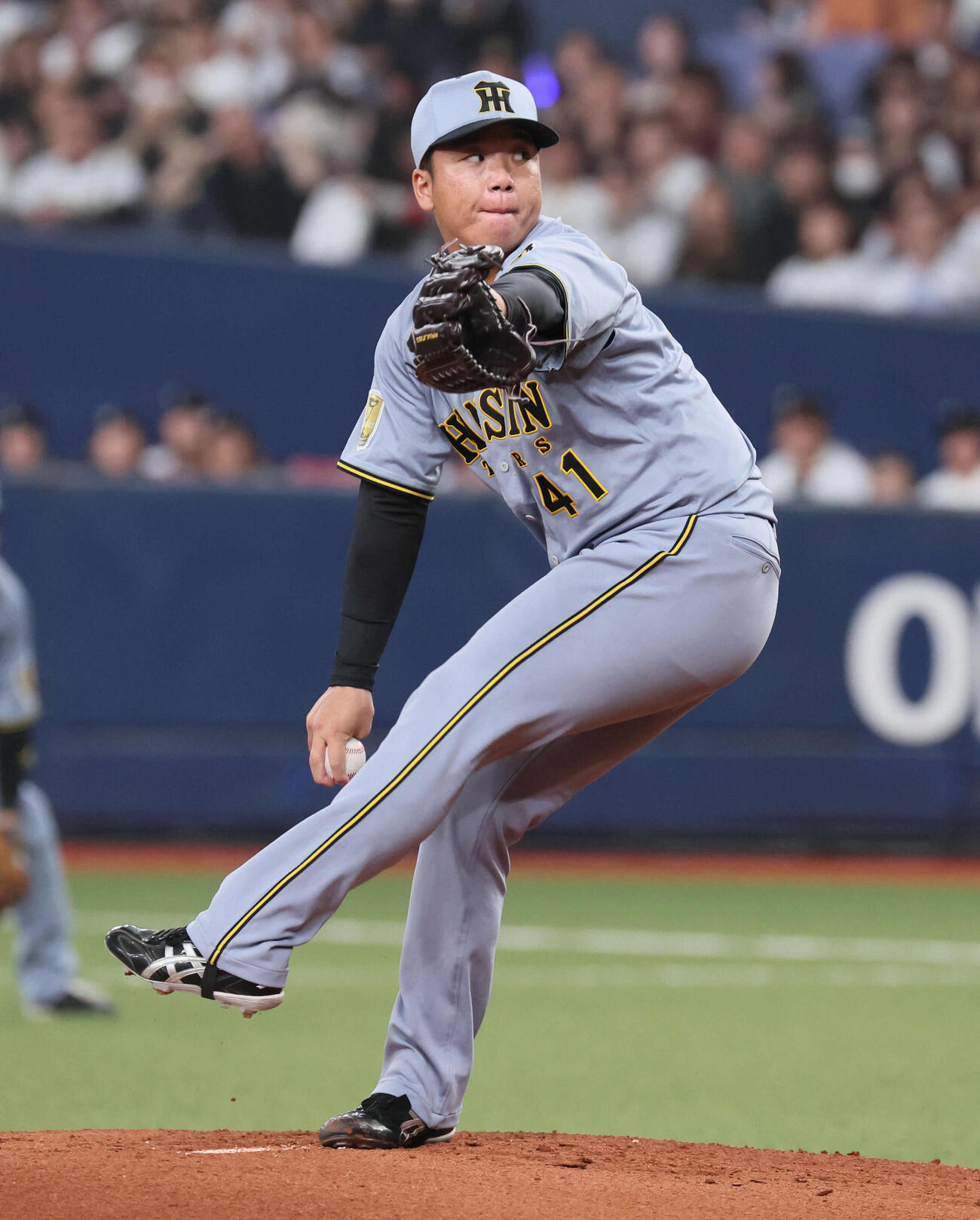 オリックス対阪神　阪神先発の村上（撮影・宮崎幸一）