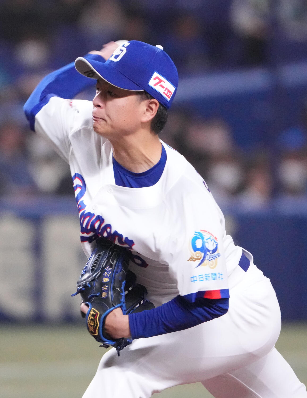 中日対ロッテ　1回表、登板する中日先発の桜井（撮影・森本幸一）