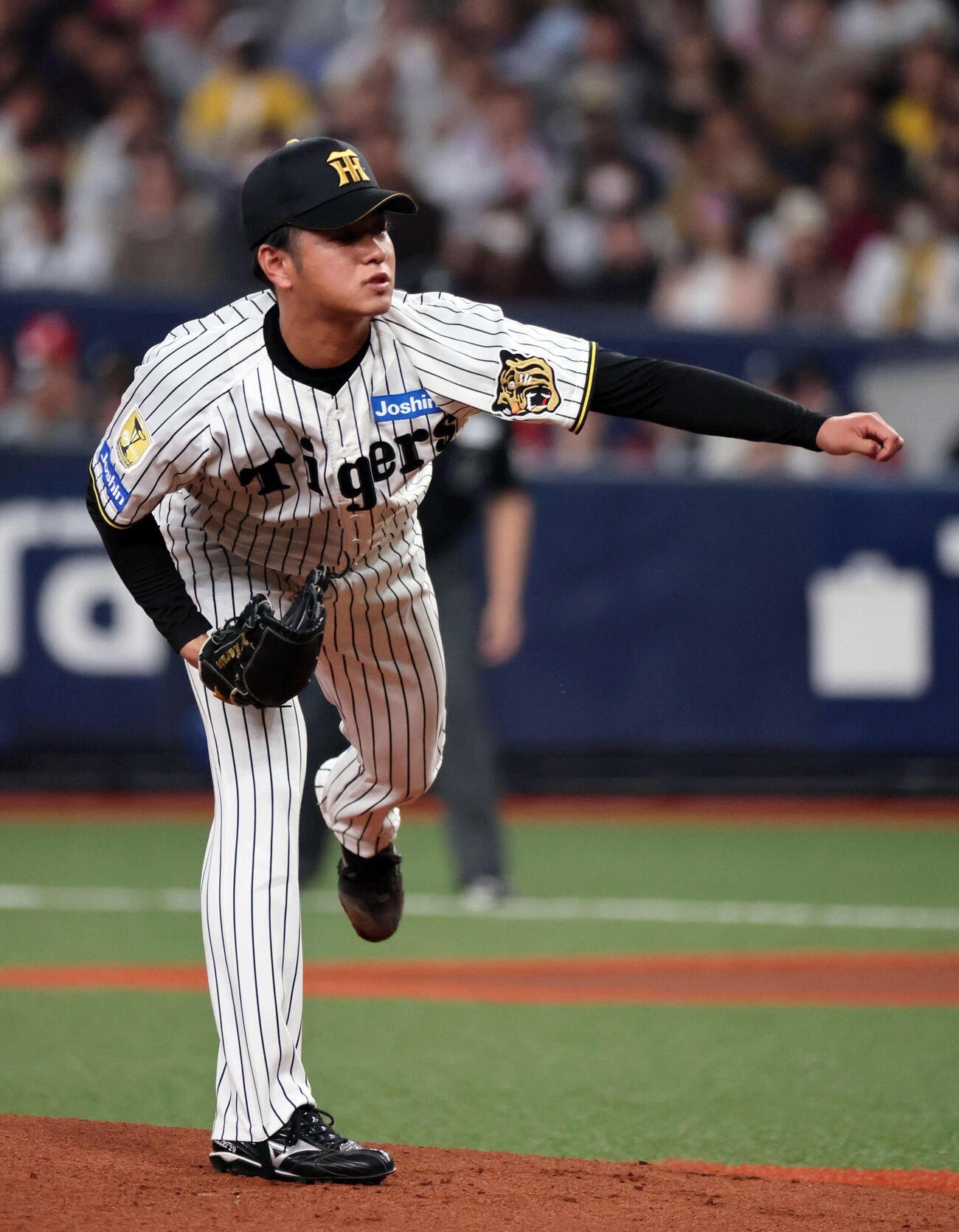 阪神対オリックス　阪神先発の高橋（撮影・宮崎幸一）