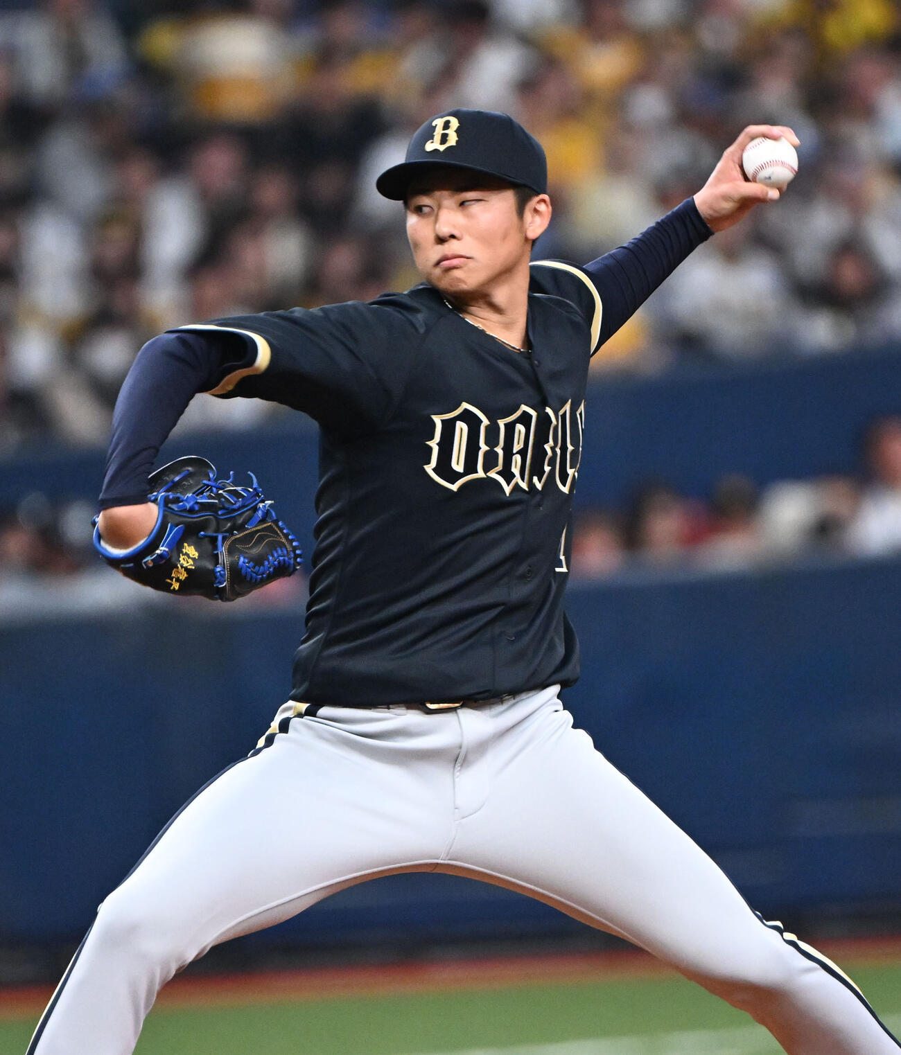 阪神対オリックス　5回、オリックス2番手で登板する曽谷（撮影・和賀正仁）