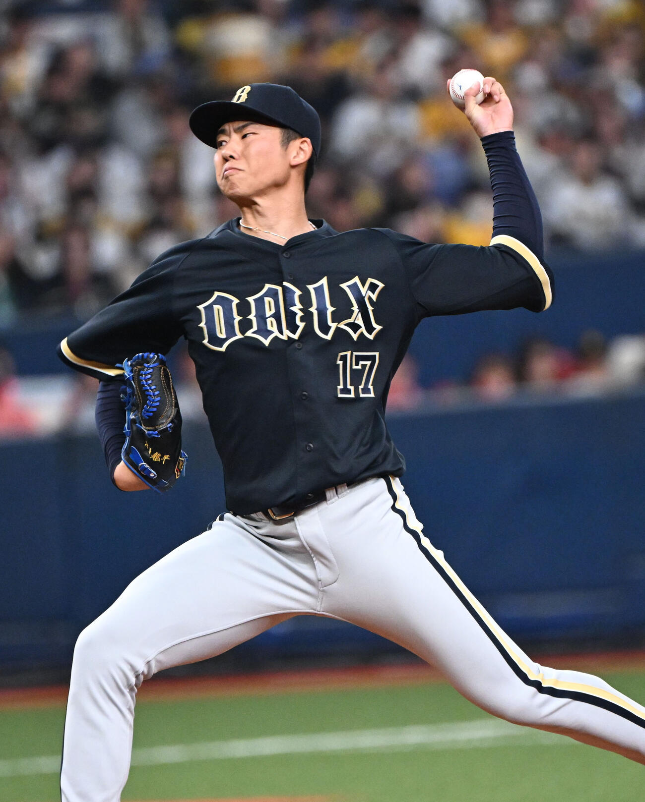 阪神対オリックス　5回、オリックス2番手で登板する曽谷（撮影・和賀正仁）