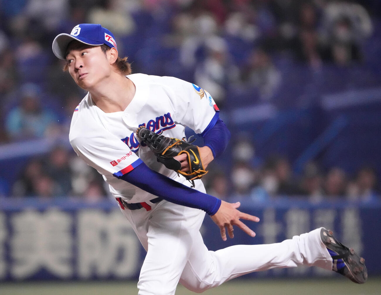 中日対ロッテ　8回表、力投する中日2番手の高橋宏（撮影・森本幸一）