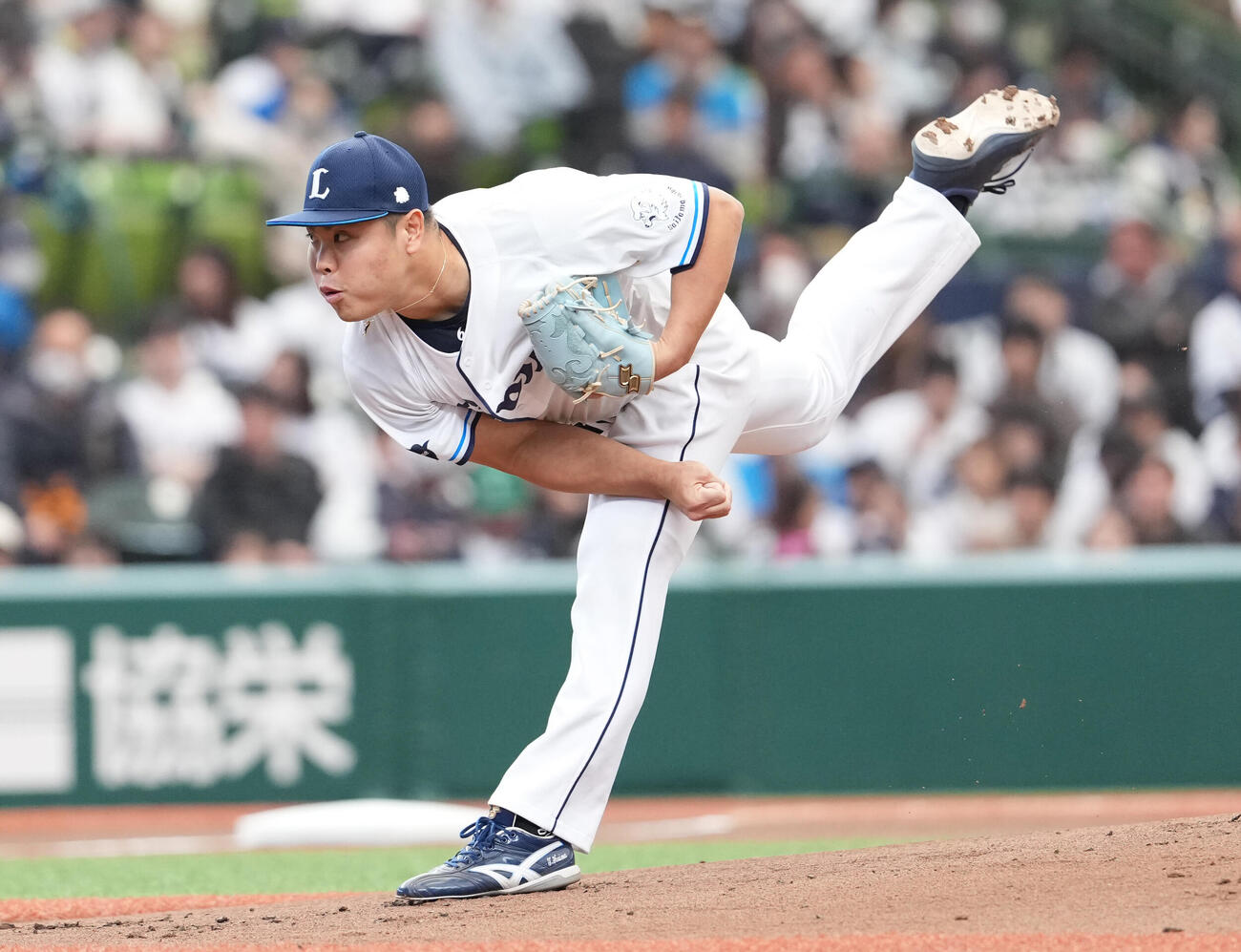 西武対DeNA　先発し力投する西武平良（撮影・鈴木みどり）