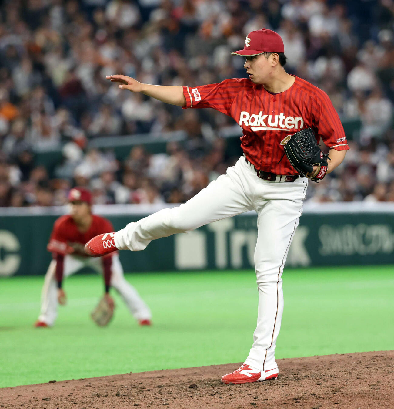 巨人対楽天　8回裏巨人の攻撃を抑えた藤平（撮影・浅見桂子）