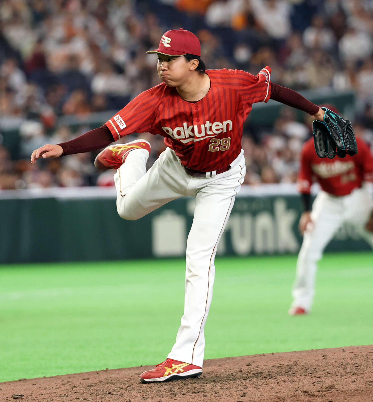 巨人対楽天　7回裏巨人無死一塁の場面で登板した田中千（撮影・浅見桂子）