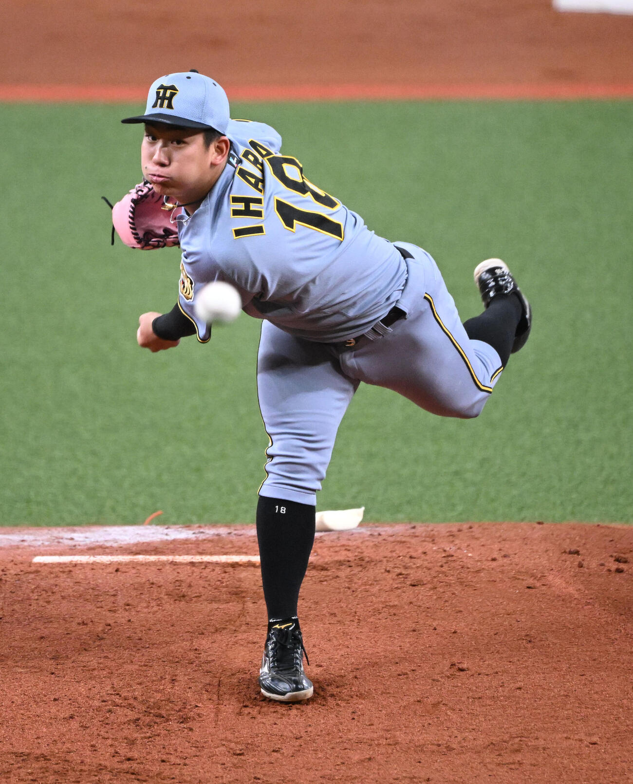 オリックス対阪神　先発する阪神伊原（撮影・和賀正仁）