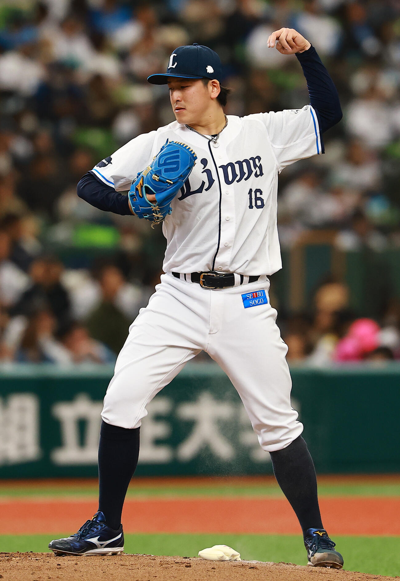 西武対DeNA　フォームを確認する西武先発の隅田（撮影・野上伸悟）