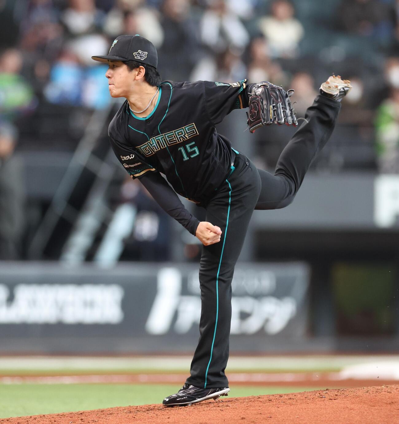 日本ハム対ヤクルト　5回に登板の北山（撮影・黒川智章）