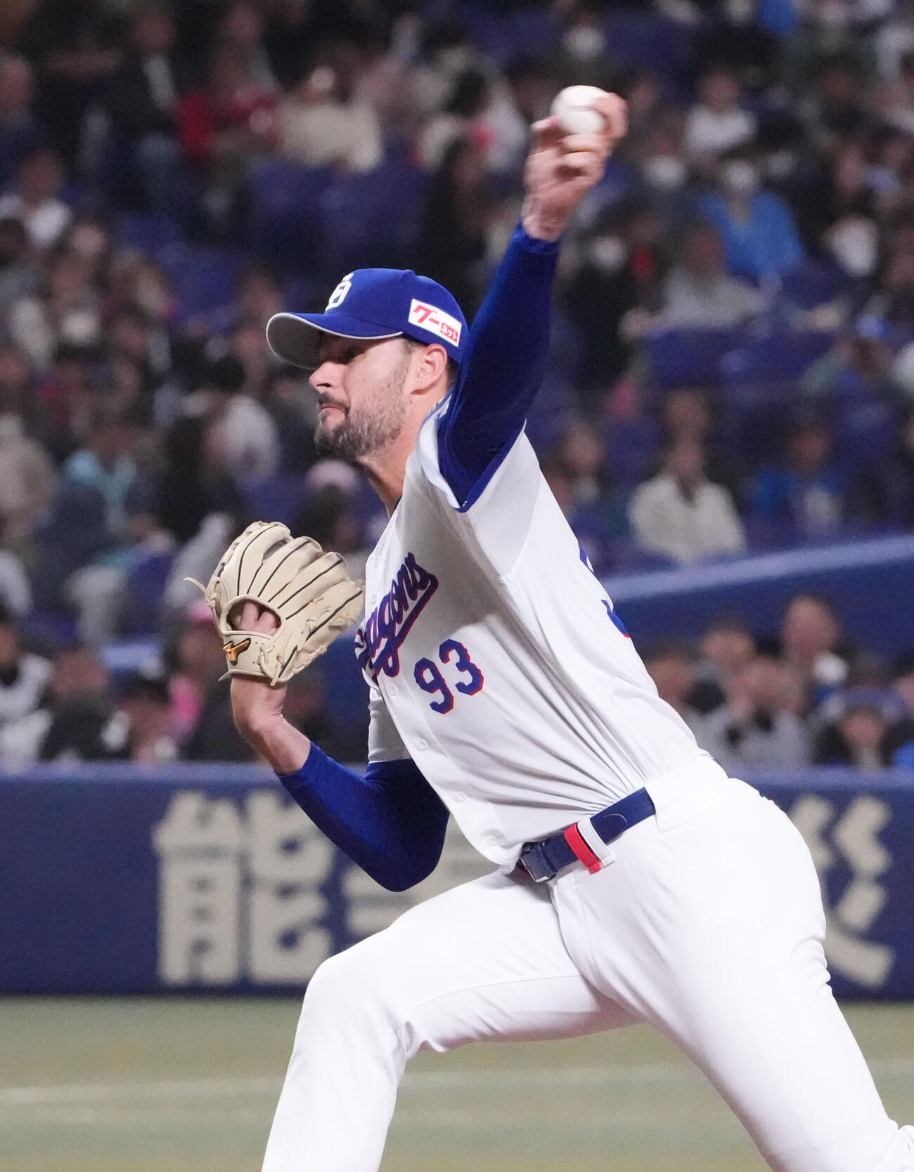 中日対ロッテ　1回表、登板する中日先発のマラー（撮影・森本幸一）