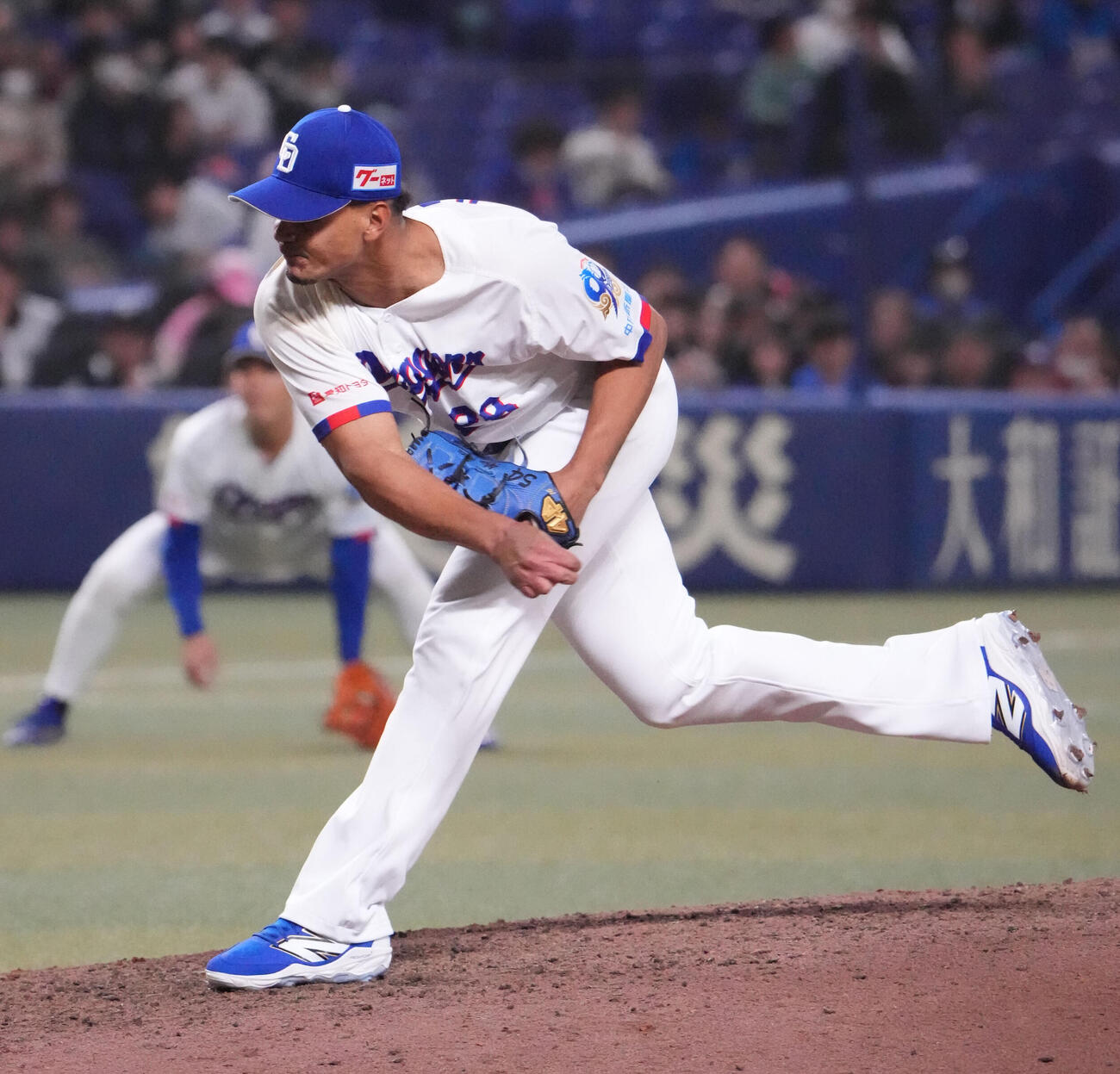 中日対ロッテ　9回表、中日5番手で登板するアブレウ（撮影・森本幸一）