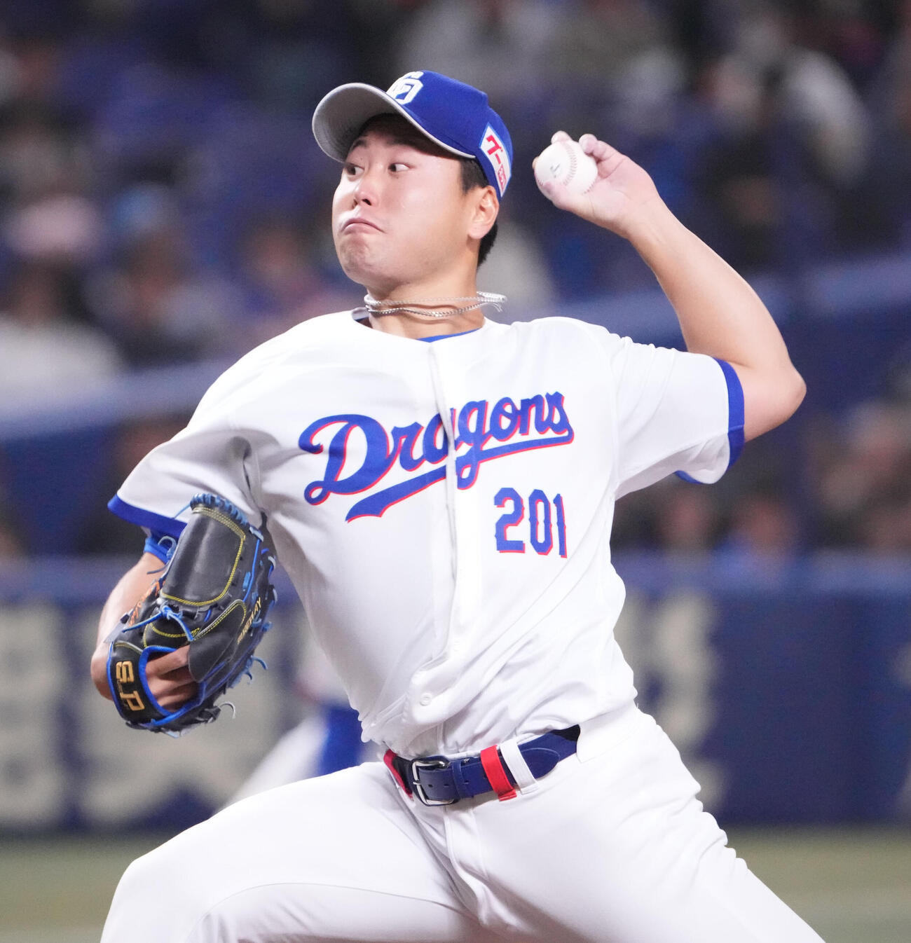 中日対ロッテ　6回表、中日2番手で登板する牧野（撮影・森本幸一）