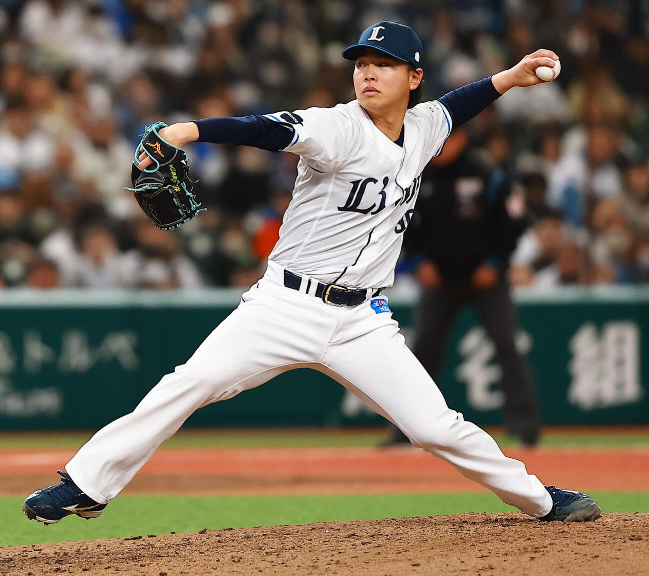 西武対DeNA　力投する西武浜屋（撮影・野上伸悟）