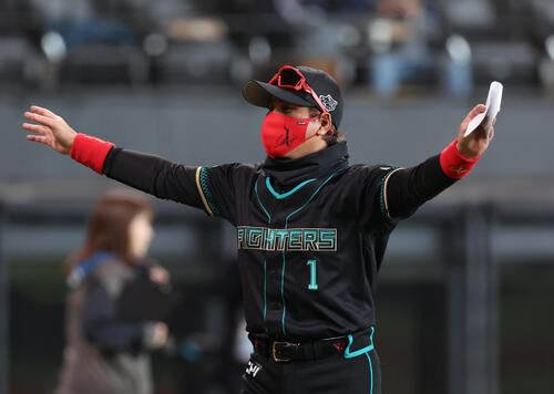 日本ハム】「今シーズン頑張ります」清宮幸太郎ら、エスコンでファンと