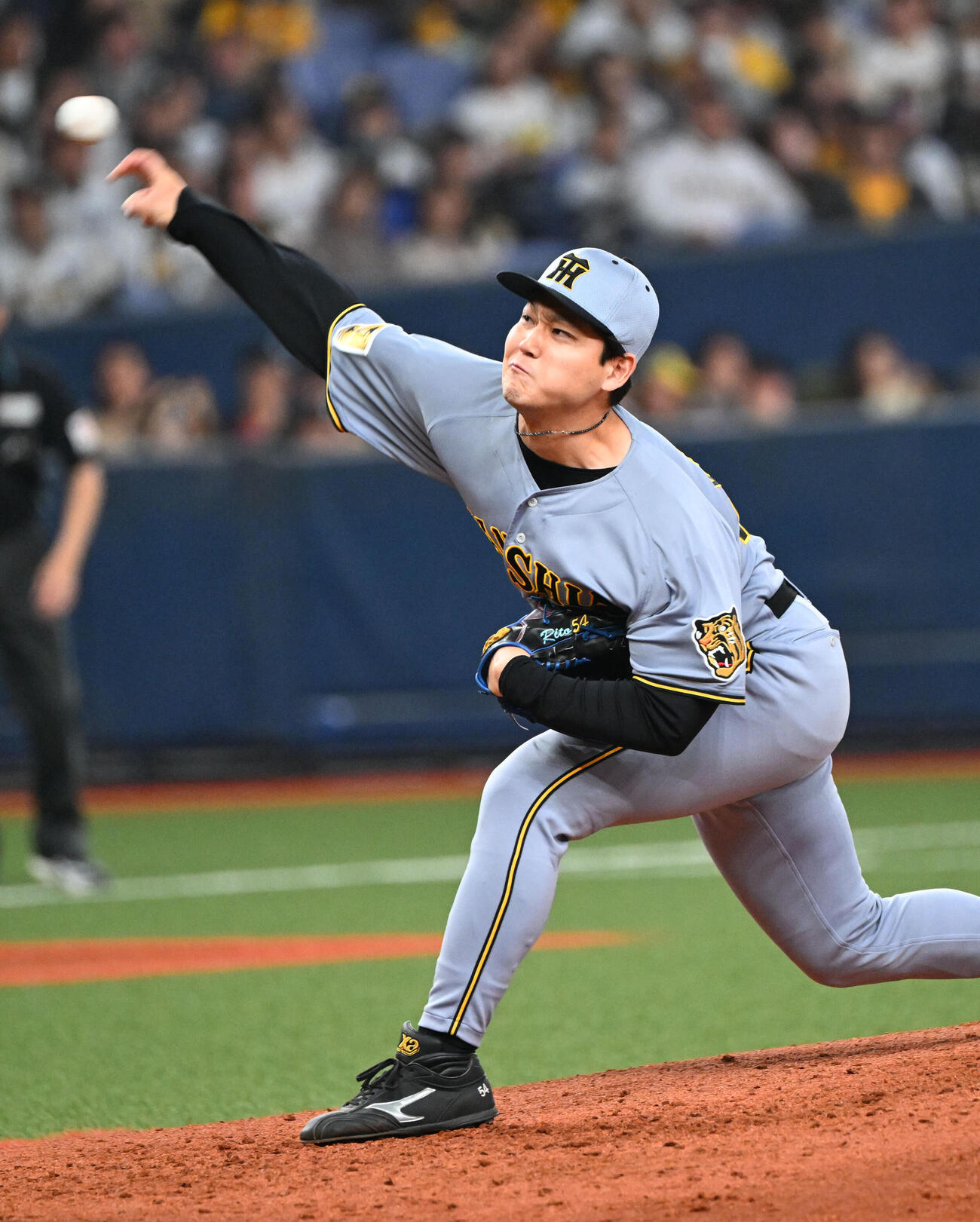 オリックス対阪神　7回に登板する阪神木下（撮影・和賀正仁）