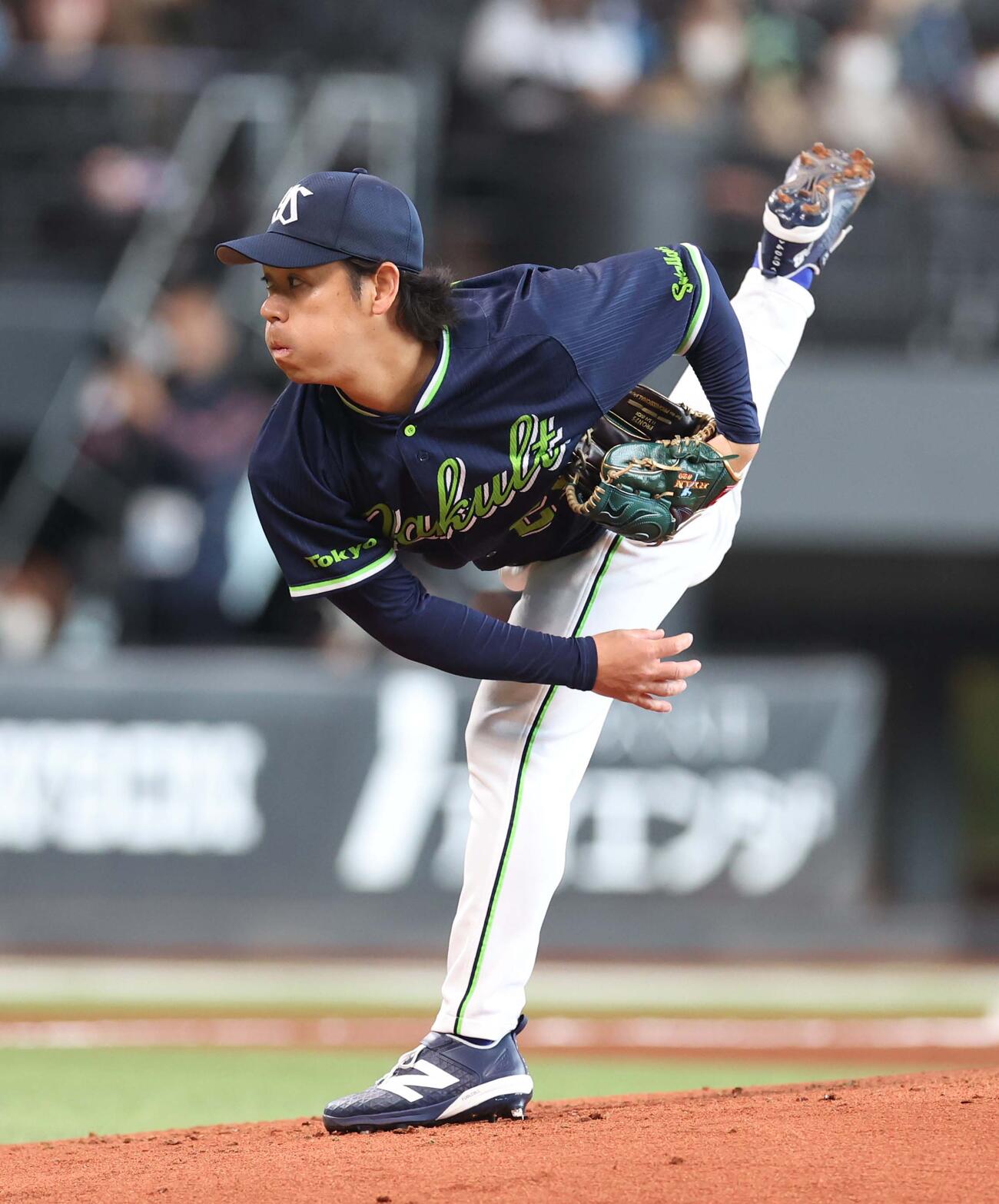 日本ハム対ヤクルト　ヤクルト先発の小川（撮影・黒川智章）