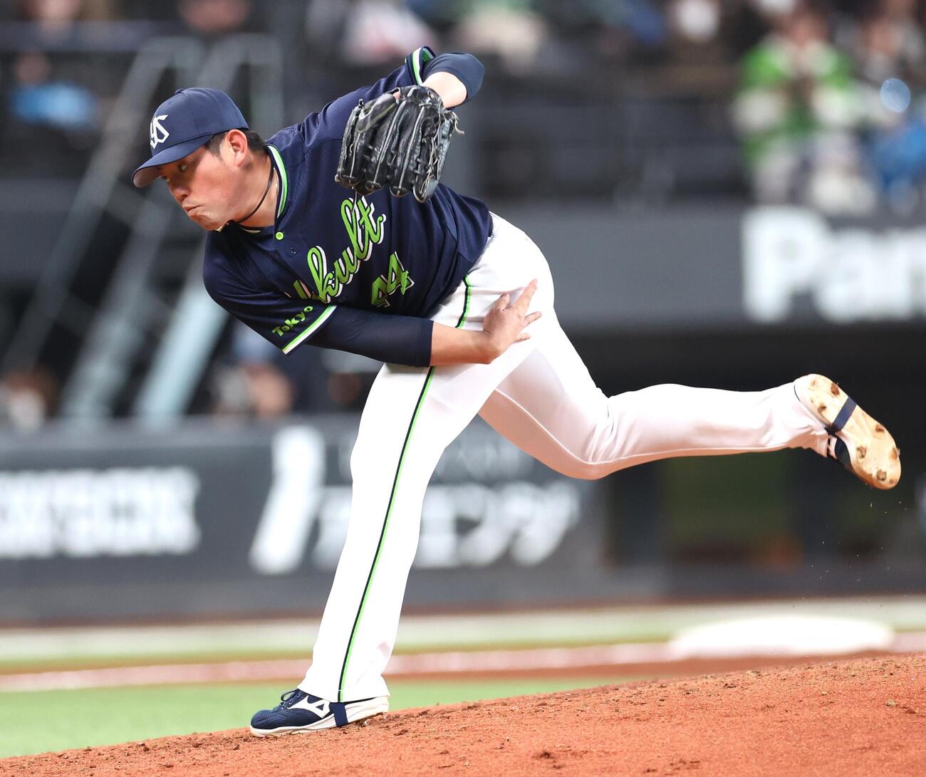 日本ハム対ヤクルト　7回に登板の大西（撮影・黒川智章）