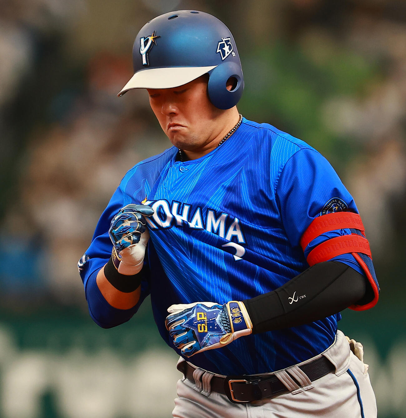 西武対DeNA 1回表DeNA無死、中飛に倒れた牧（撮影・野上伸悟）