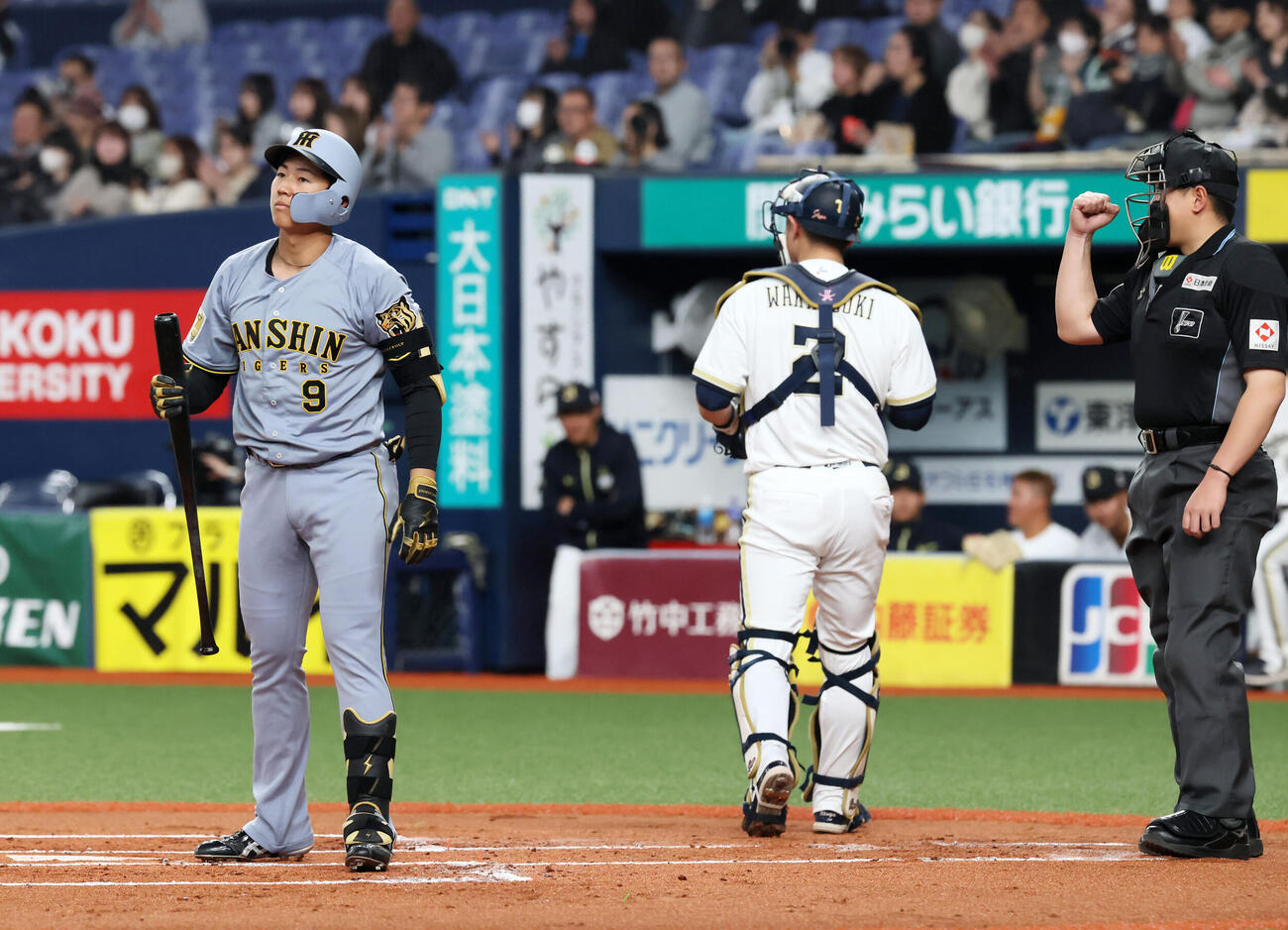 オリックス対阪神　1回表阪神2死一、二塁、立石は三振に倒れる（撮影・加藤哉）