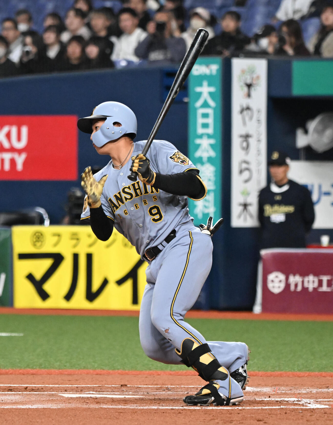 ファーム・リーグオリックス対阪神　1回表阪神1死一、二塁、遊撃へ内野安打を放つ立石（撮影・和賀正仁）