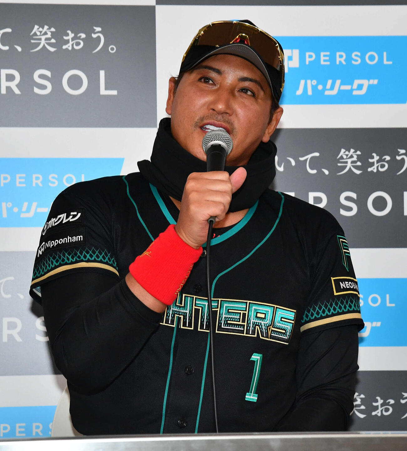 開幕前日会見を行う日本ハム新庄監督（撮影・岩下翔太）