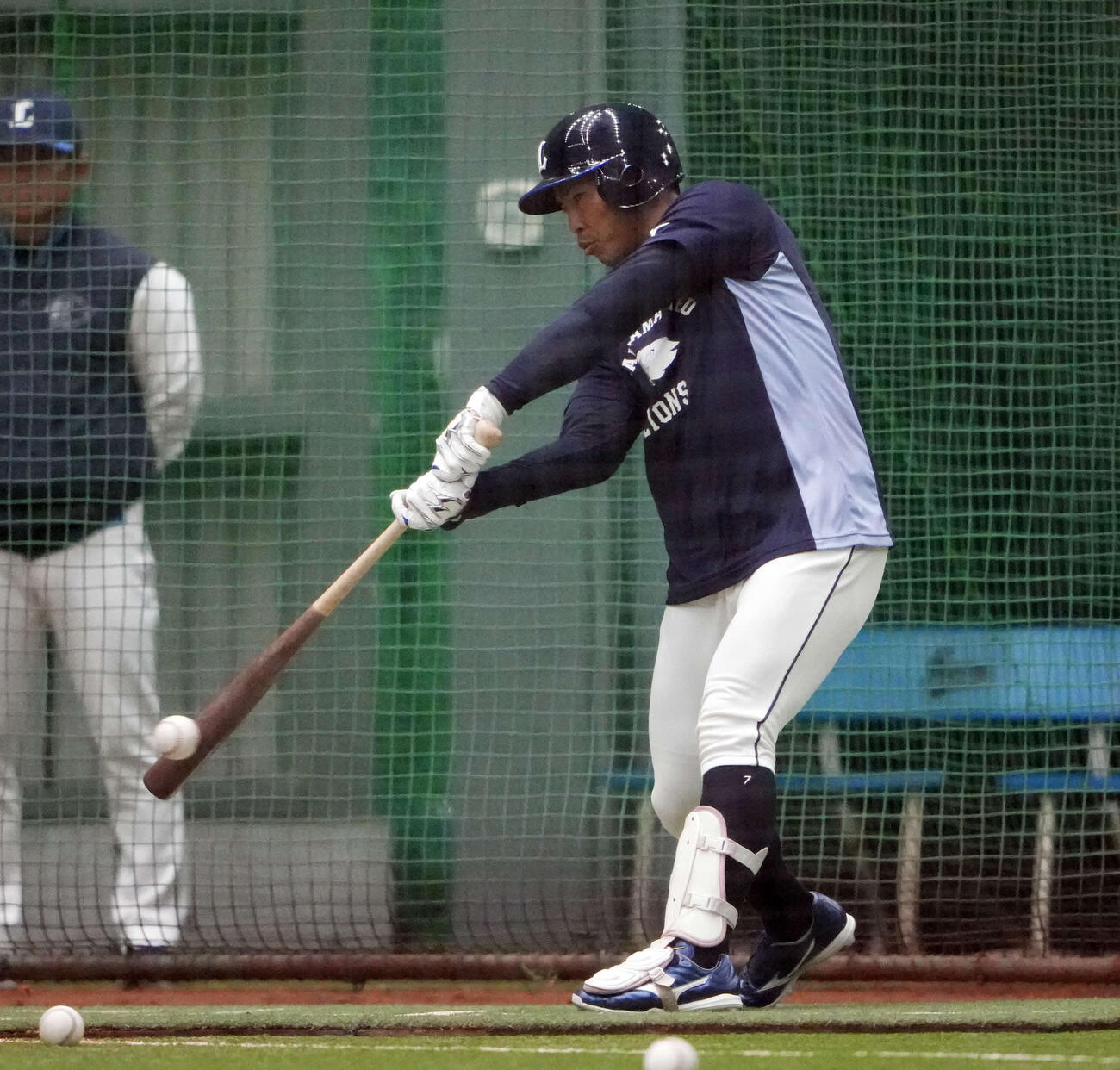 打撃練習をする西武桑原（撮影・小島史椰）