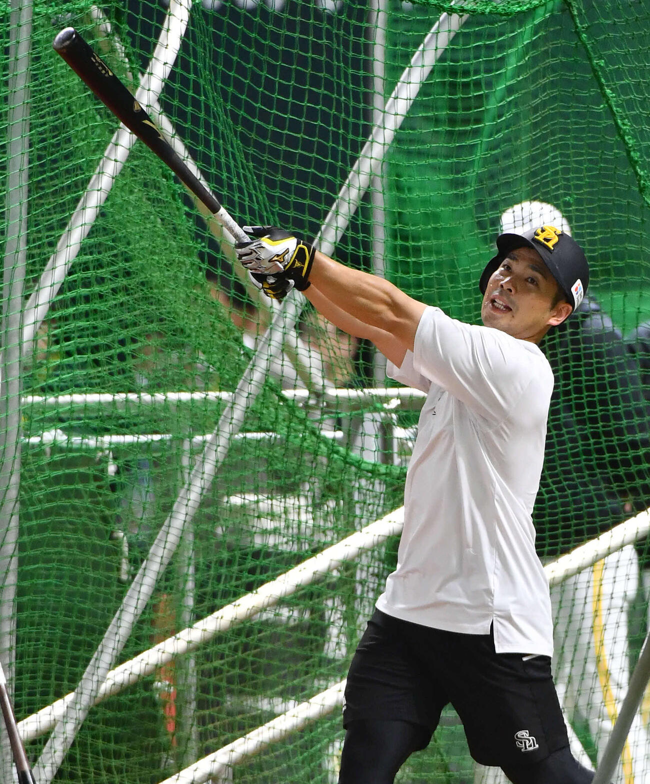 フリー打撃を行うソフトバンク近藤（撮影・岩下翔太）